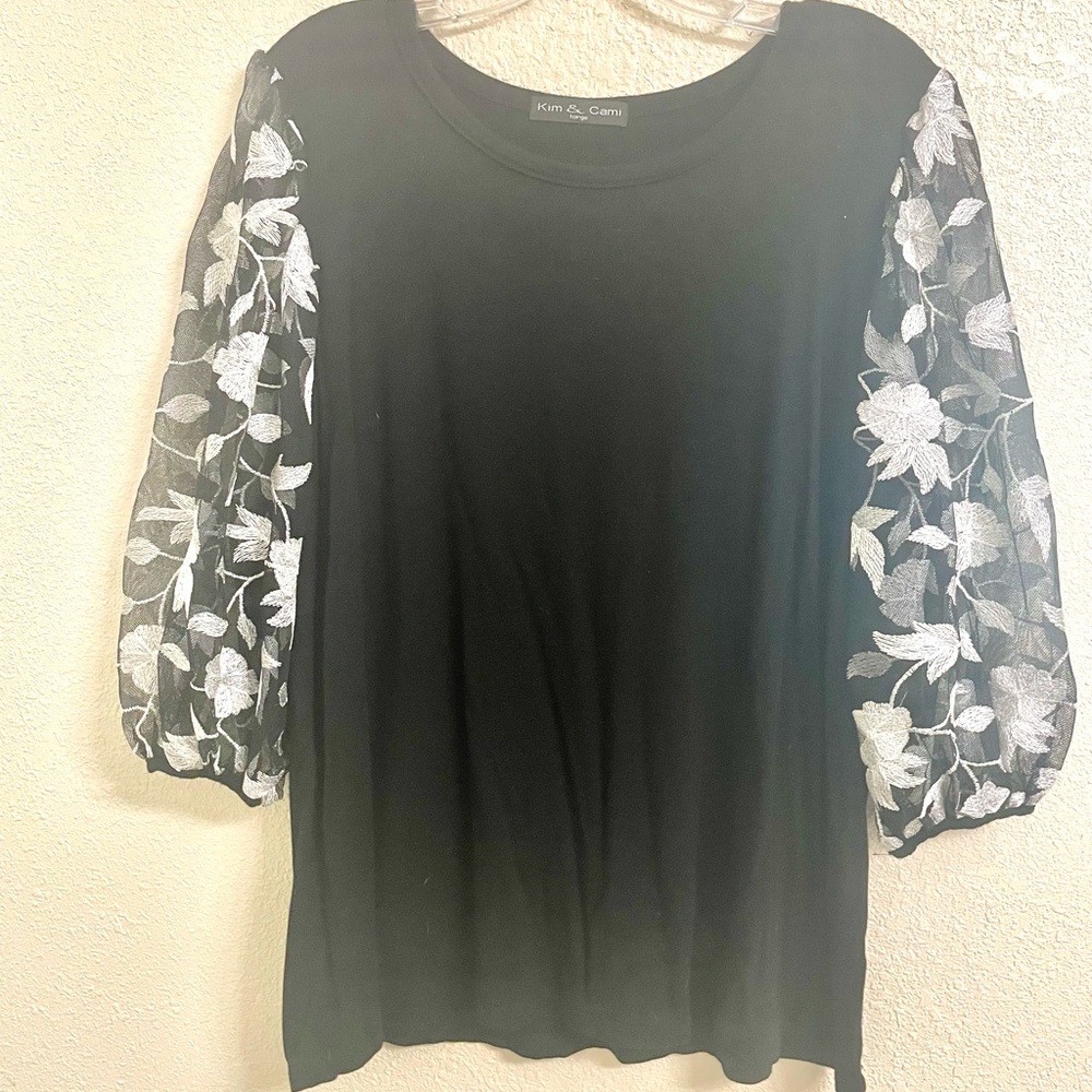 Kim & Cami Black Blouse with White Floral Sleeves